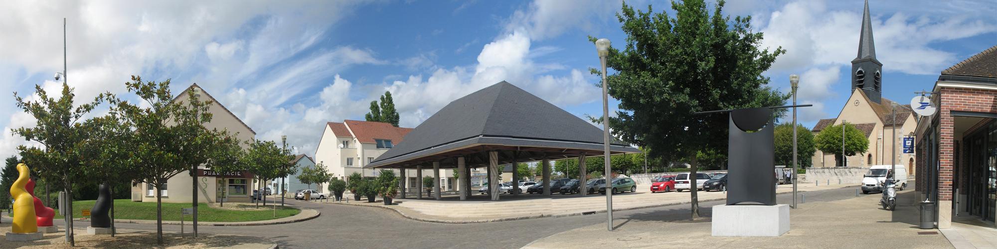 Place de l'église et halle, Amilly